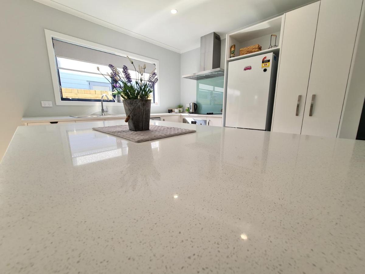 Brand New & Cosy In Kapiti - New 3-Bedrooms 4-Beds In Paraparaumu Dış mekan fotoğraf